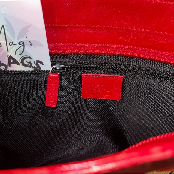 Gucci: Jacquard Monogram GG Red Leather Trimmed Tote Bag - Picture 16 of 17